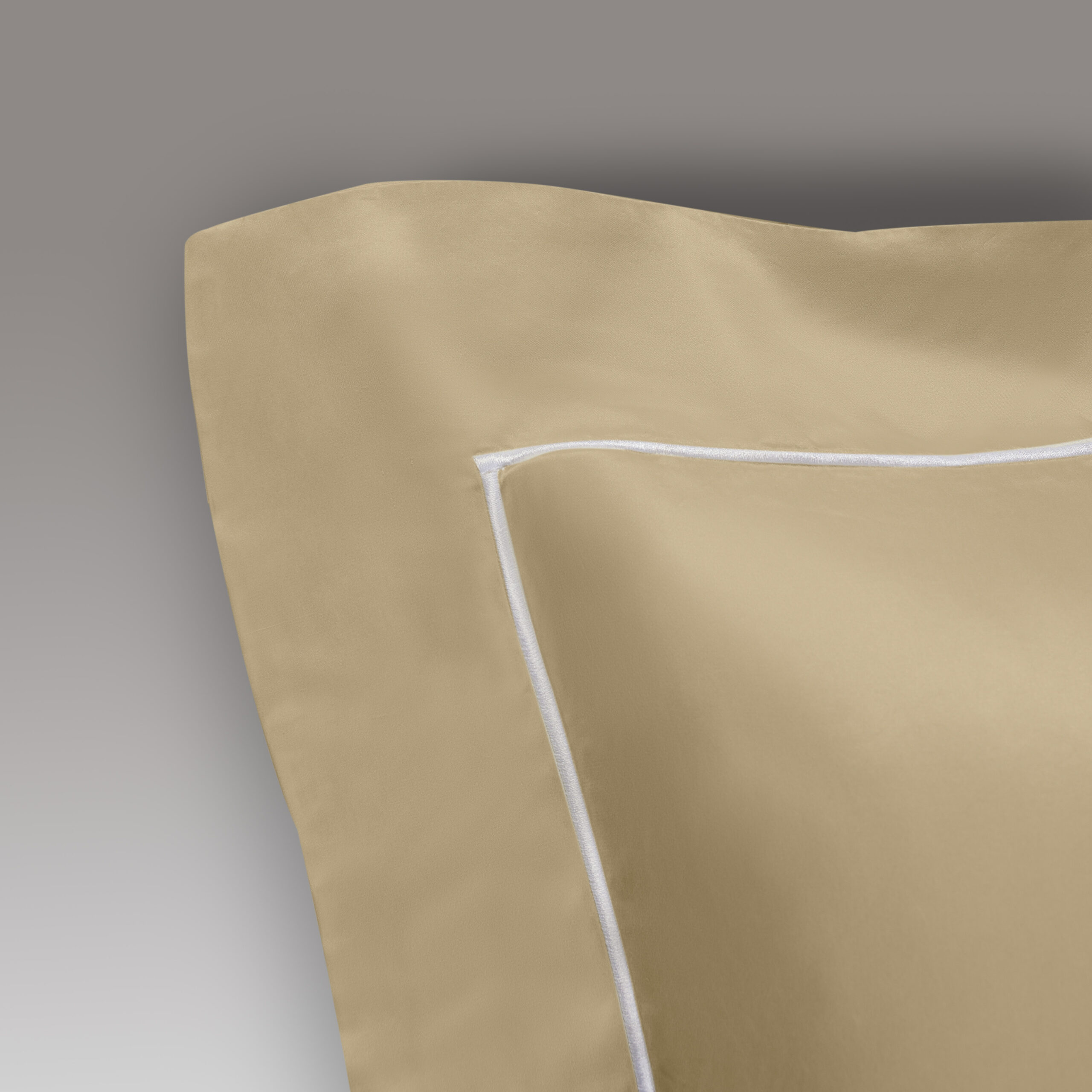 "lazy silk" pillowcases: giallo cuoio / 50 x 80 cm