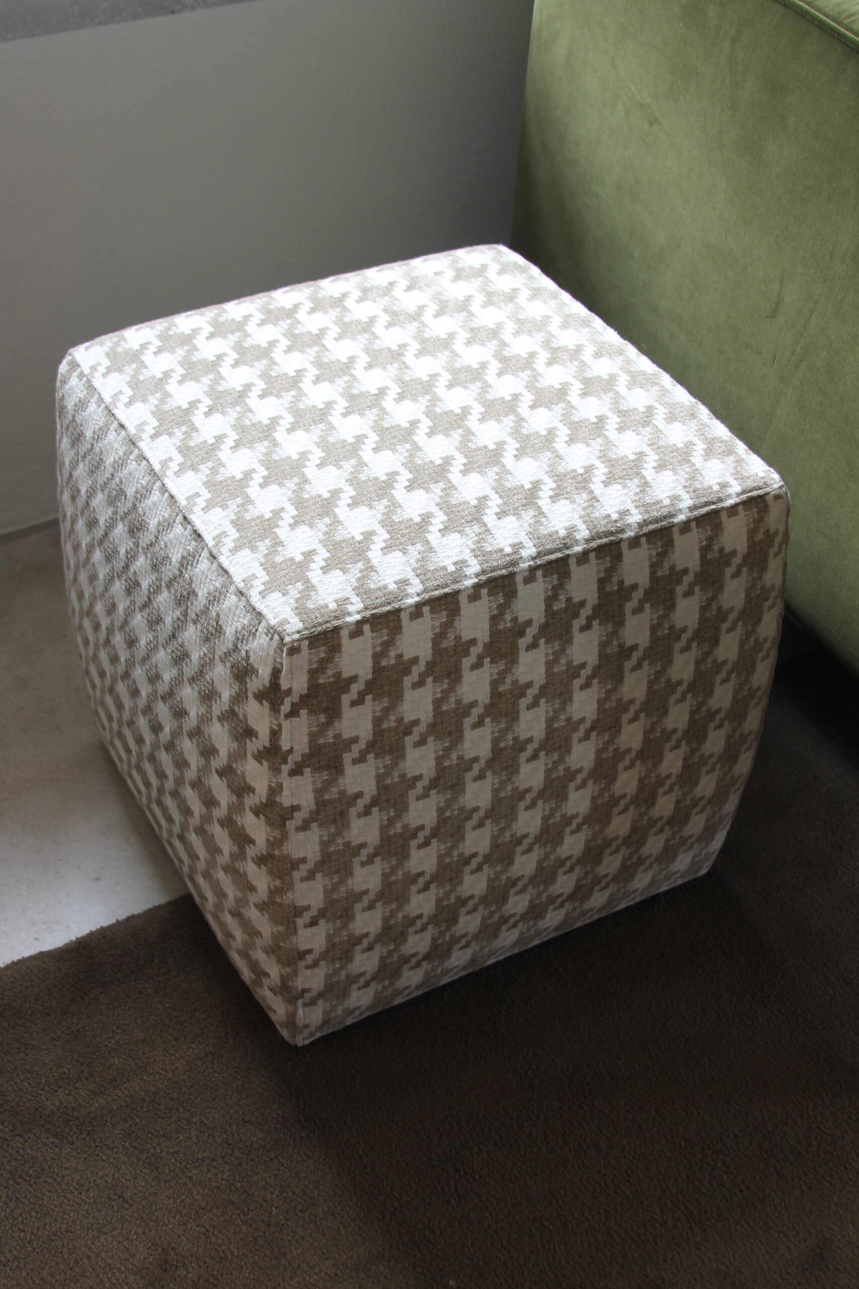 Meridiani tumba "charlot"